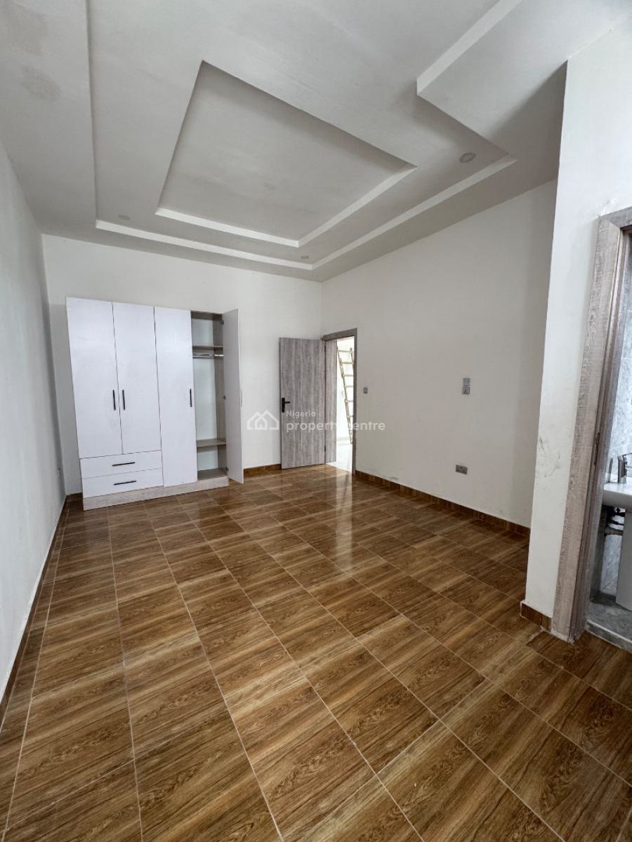 Spacious 4bedroom Semi Detached House with Bq, Ologolo, Lekki, Lagos, Semi-detached Duplex for Rent