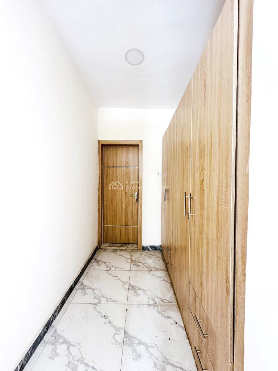 a Well Maintained Specious 4 Bedroom Semi Detached Duplex with Bq, Gra Phase 1, Magodo, Lagos, Semi-detached Duplex for Sale