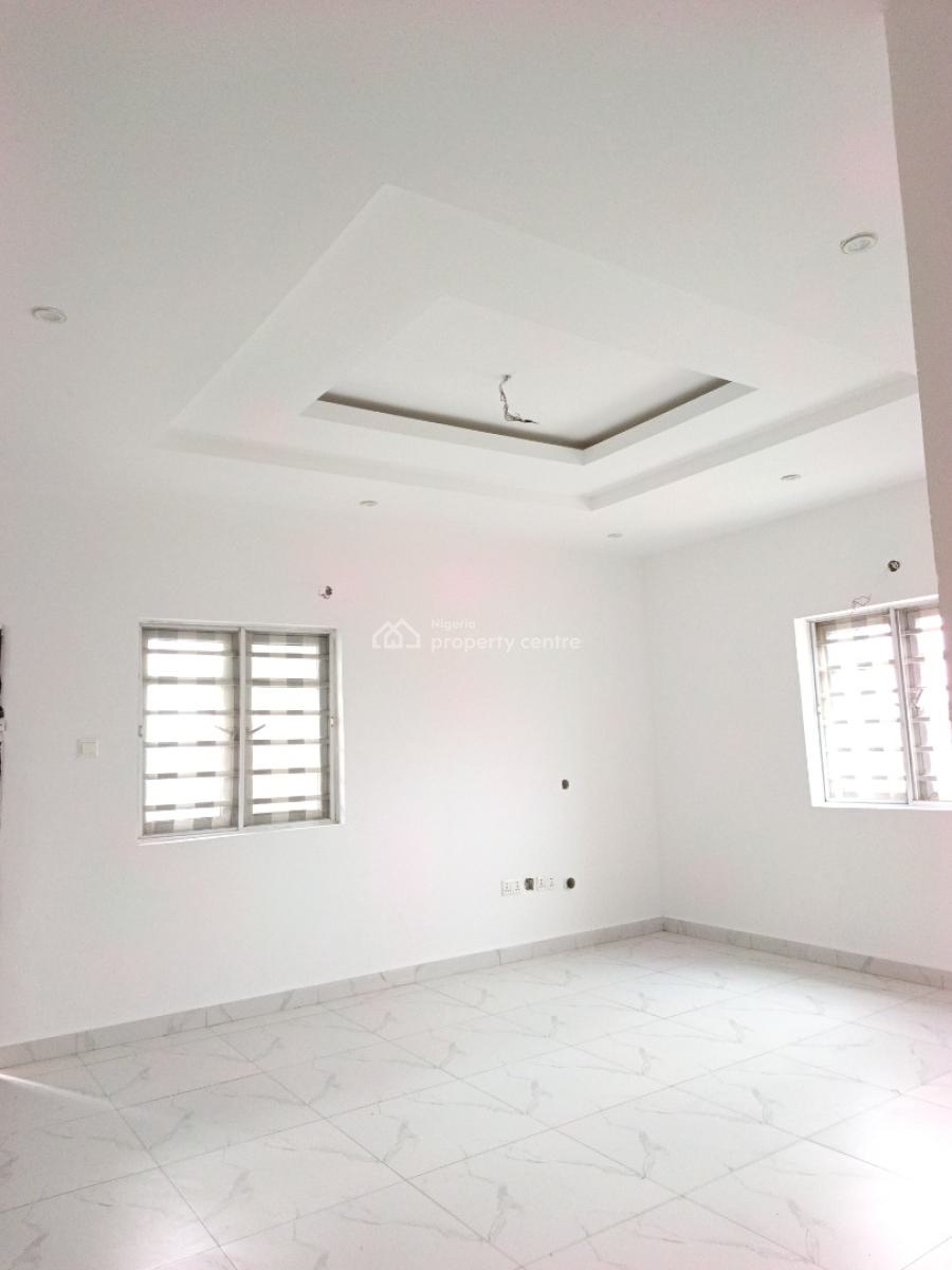 Smart Spacious 2 Bedrooms Apartment, Upstairs, Ogombo, Abraham Adesanya Axis, Ajah, Lagos, Flat / Apartment for Rent