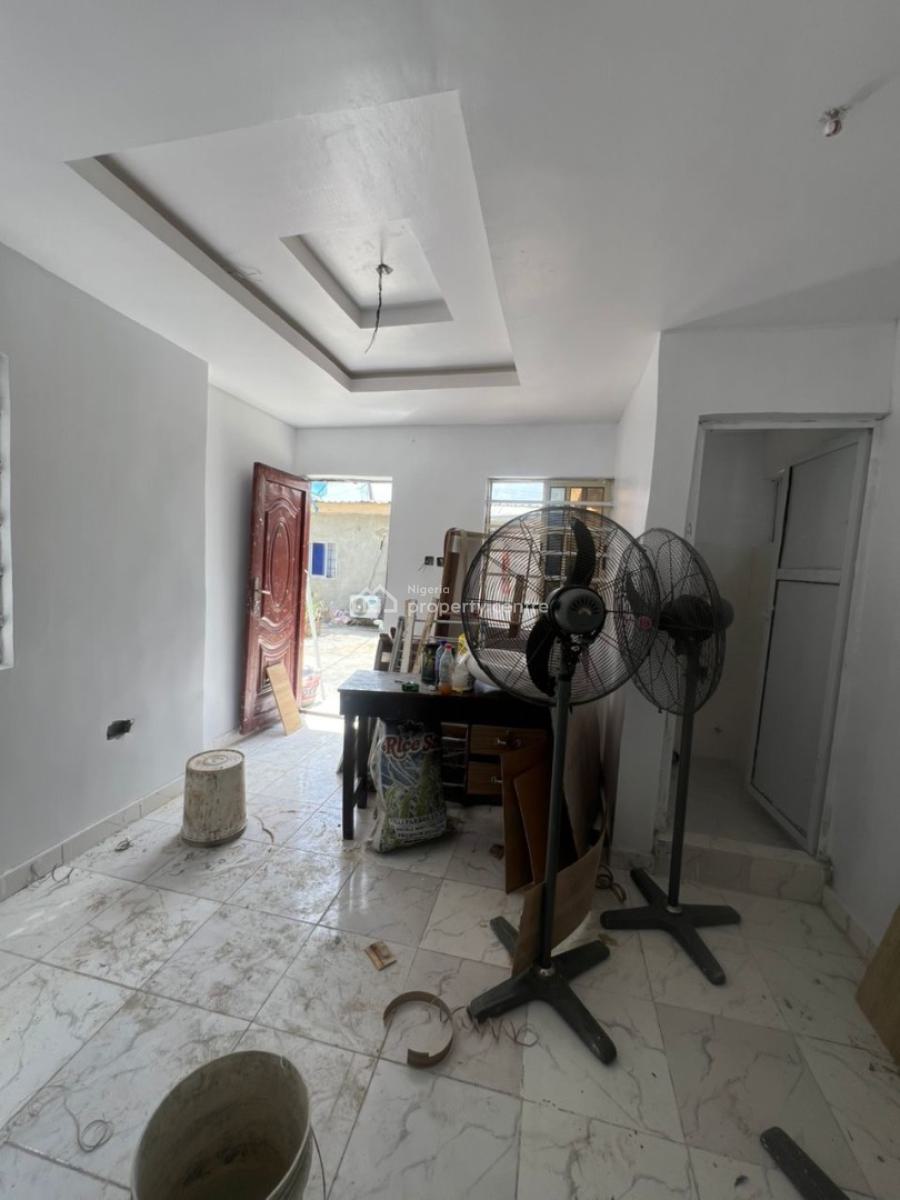 Spacious Mini Flat, Silverland Estate, Sangotedo, Ajah, Lagos, Mini Flat (room and Parlour) for Rent