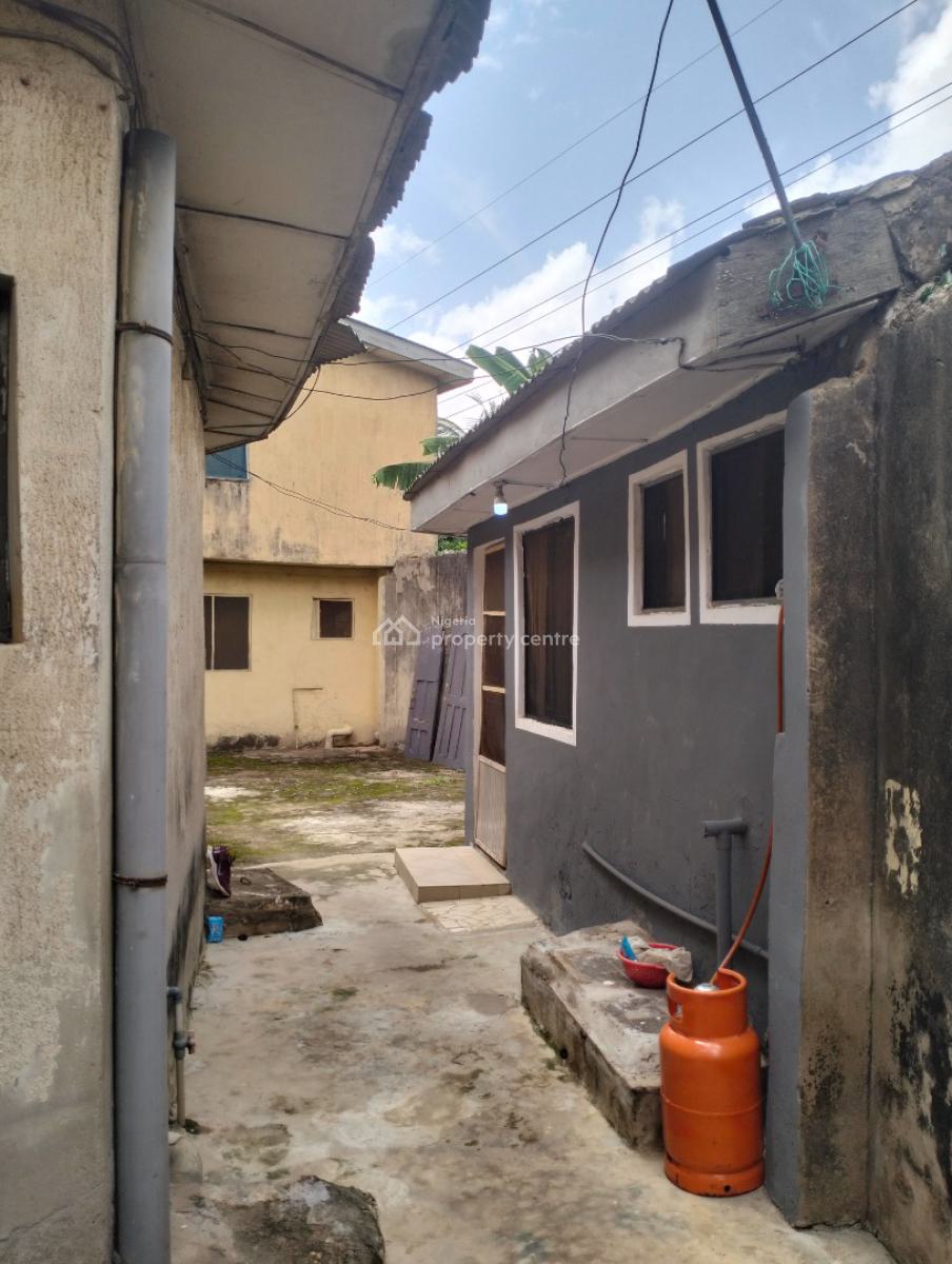 4 Bedroom Setback with Other Apartments, Gowon Estate, Alimosho, Lagos, Detached Bungalow for Sale
