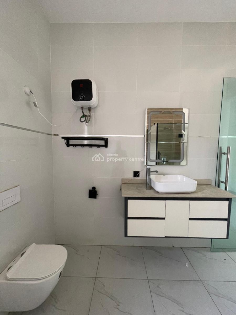 Luxury 2 Bedrooms, Agungi, Lekki, Lagos, Block of Flats for Sale
