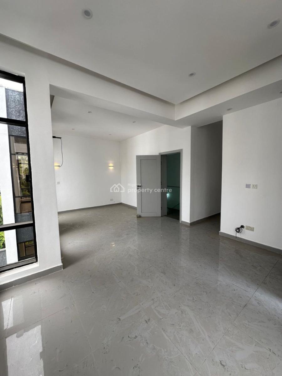 a Unit of Spacious 2 Bedroom Apartment, Victoria Island (vi), Lagos, Flat / Apartment for Sale
