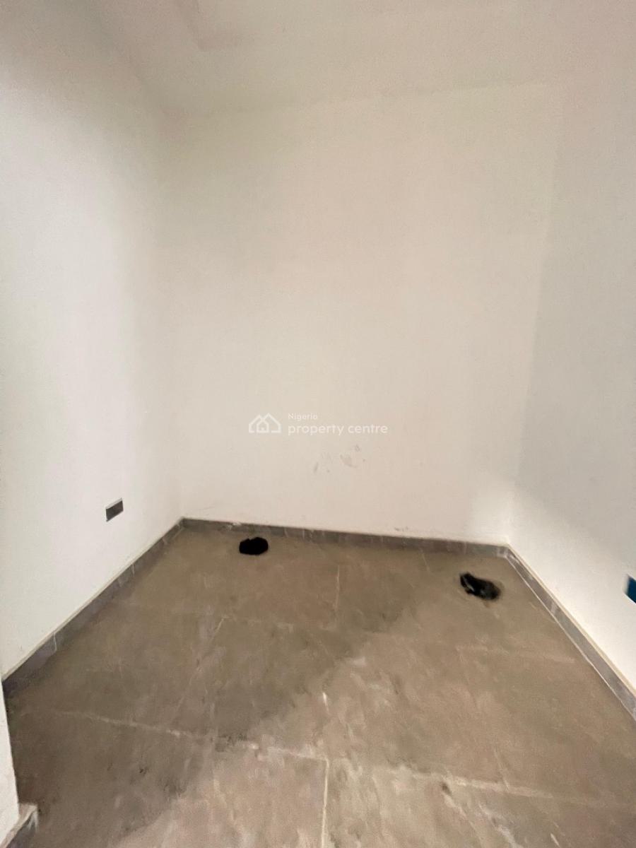 4 Bedroom  Spacious Terraced Duplex with a Room Bq, Ologolo, Lekki, Lagos, Terraced Duplex for Sale