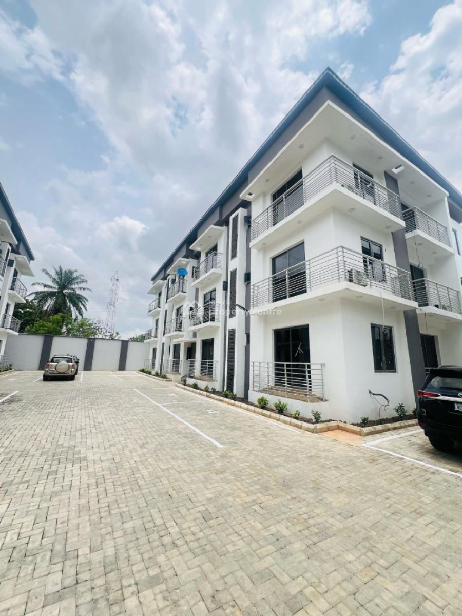 Aesthetically Pleasing 3 Bedroom Apartment with a Room Bq, Maryland, Lagos, Flat / Apartment for Sale