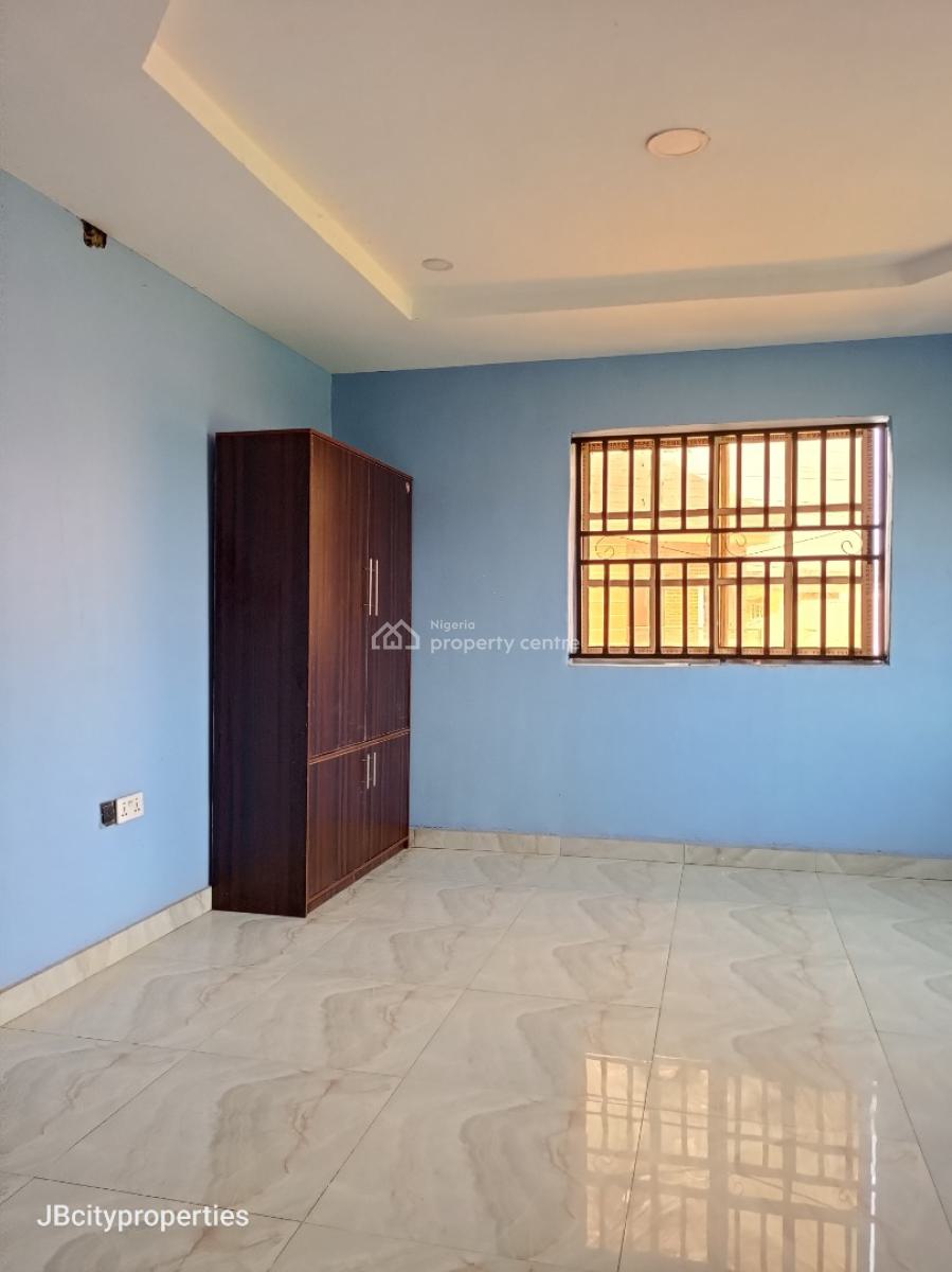 Very Spacious 2 Bedroom Apartment, Ogombo, Ajah, Lagos, Flat / Apartment for Rent