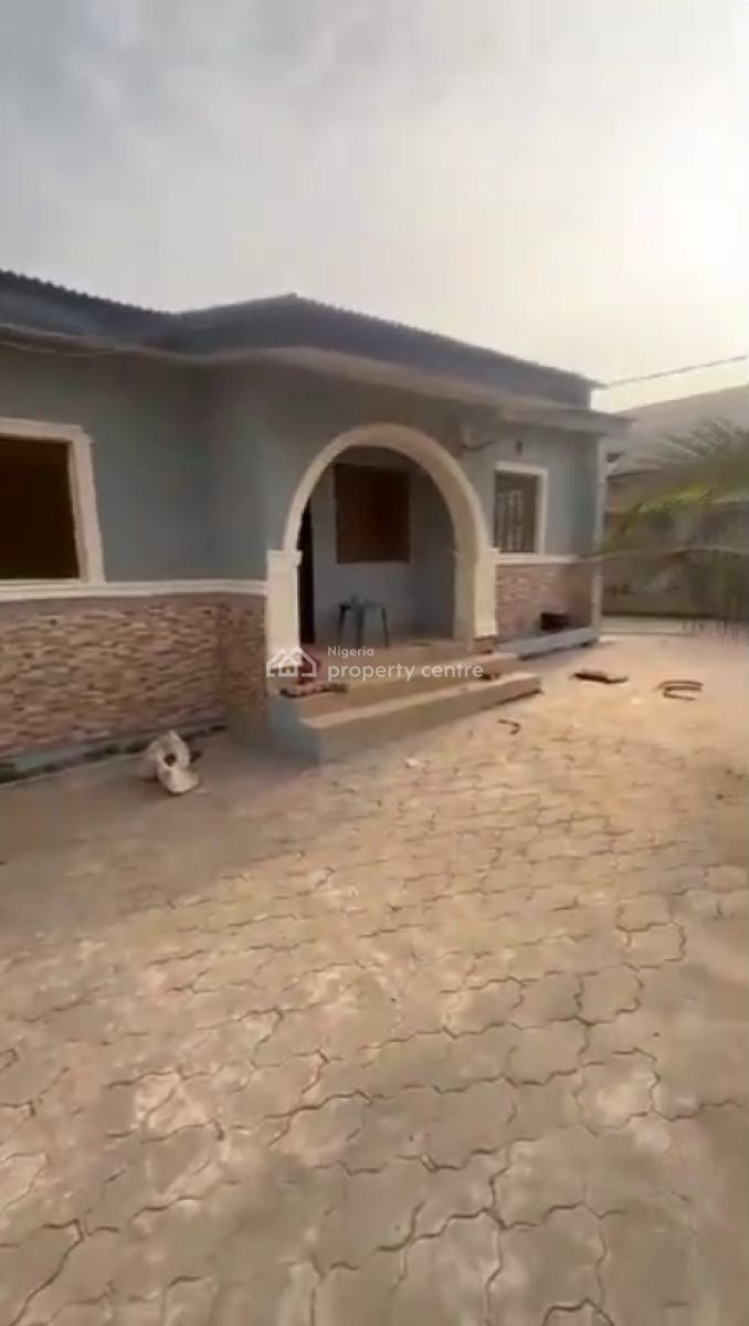 Pay & Pack in 3 Bedroom Bungalow, Off Joke-ayo, Iyana Ekoro, Meiran, Agege, Lagos, Detached Bungalow for Sale
