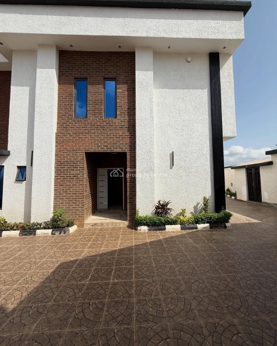 Elegant 6 Bedrooms Detached Duplex with 2 Rooms Guest Chalet and a Bq., Apo Resettlement, Apo, Abuja, Detached Duplex for Sale