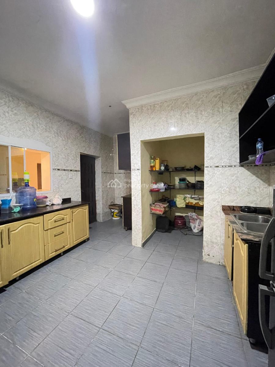 Luxury 3 Bedroom with Bq and Pool, Ikate, Lekki, Lagos, Flat / Apartment for Sale