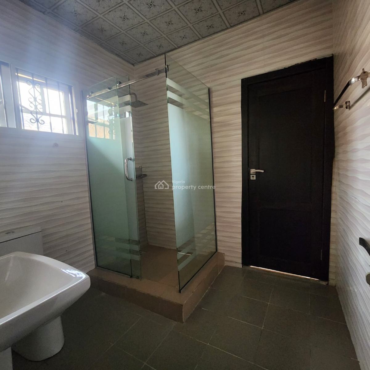 Luxury 4 Bedroom Flat in a Self Compound All Ensuite, Elebu, Ibadan, Oyo, Detached Bungalow for Rent