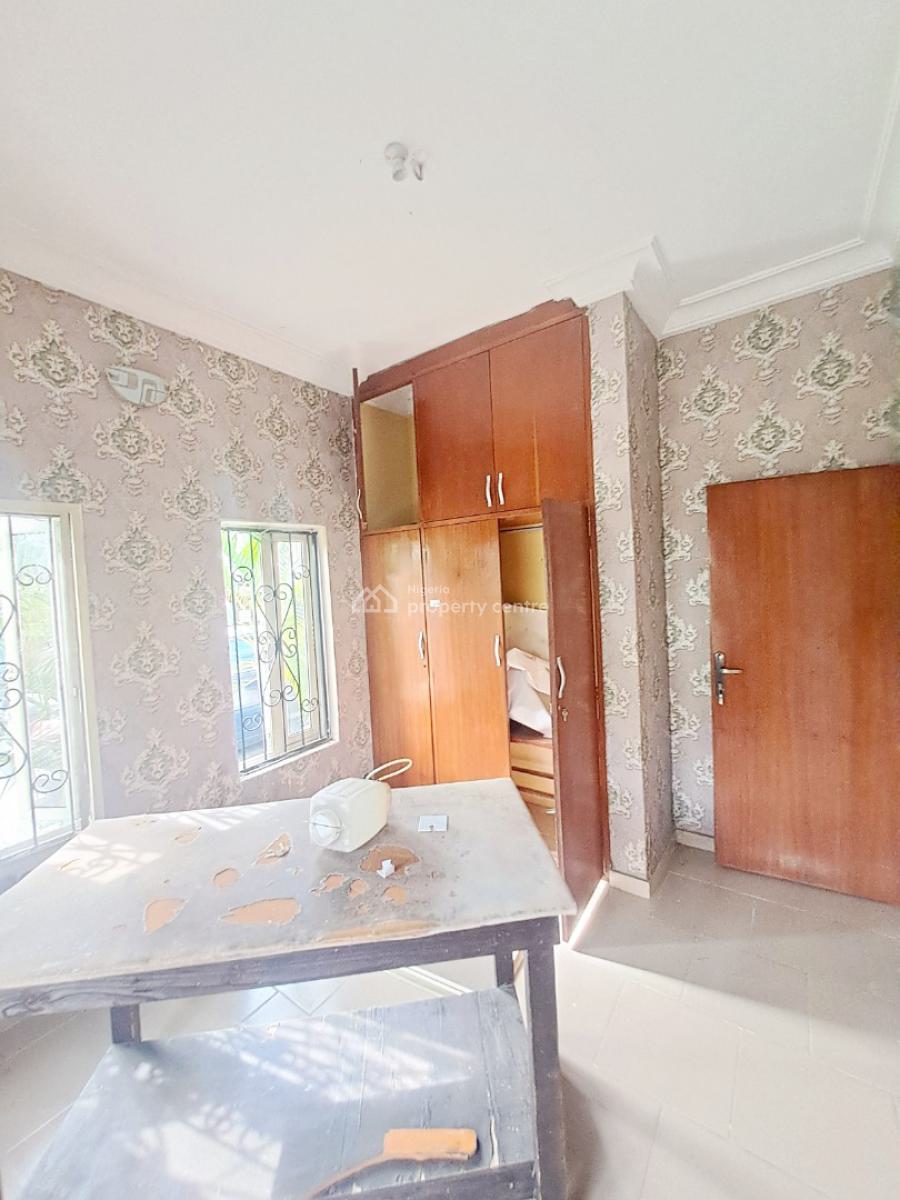 Well Built 3 Bedroom Apartment in a Gated Estate, Idado, Lekki, Lagos, Flat / Apartment for Rent