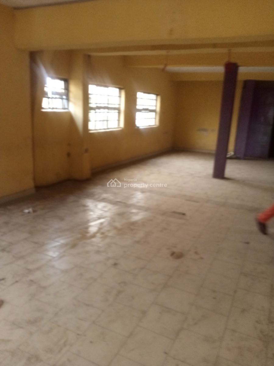 Big Space, Lawerson Road, Surulere, Lagos, Church for Rent