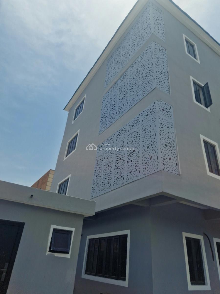 a Building on 3 Floors and Ground Floor, Alternative Route, By Jadeville Estate Gate, Off Chevron Drive, Lekki Expressway, Lekki, Lagos, Plaza / Complex / Mall for Rent