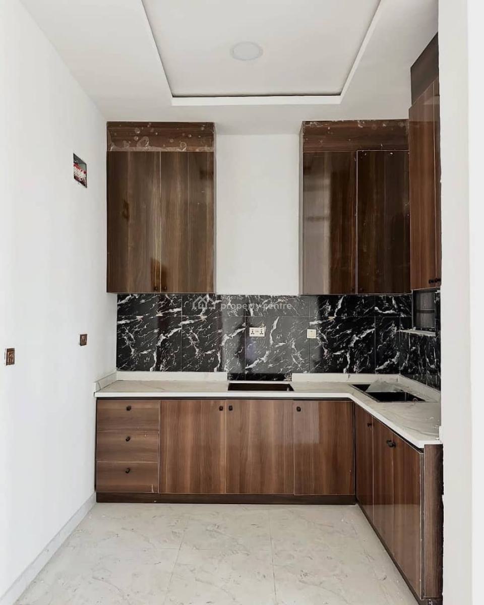 Newe Spacious 2 Bedroom Apartment, Orchid, Lekki Phase 2, Lekki, Lagos, Flat / Apartment for Rent