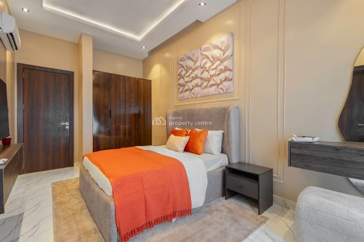 Majestic Two Bedroom Apartment with Bq, Pool, Gym, Lekki Phase 1, Lekki, Lagos, Flat / Apartment for Rent