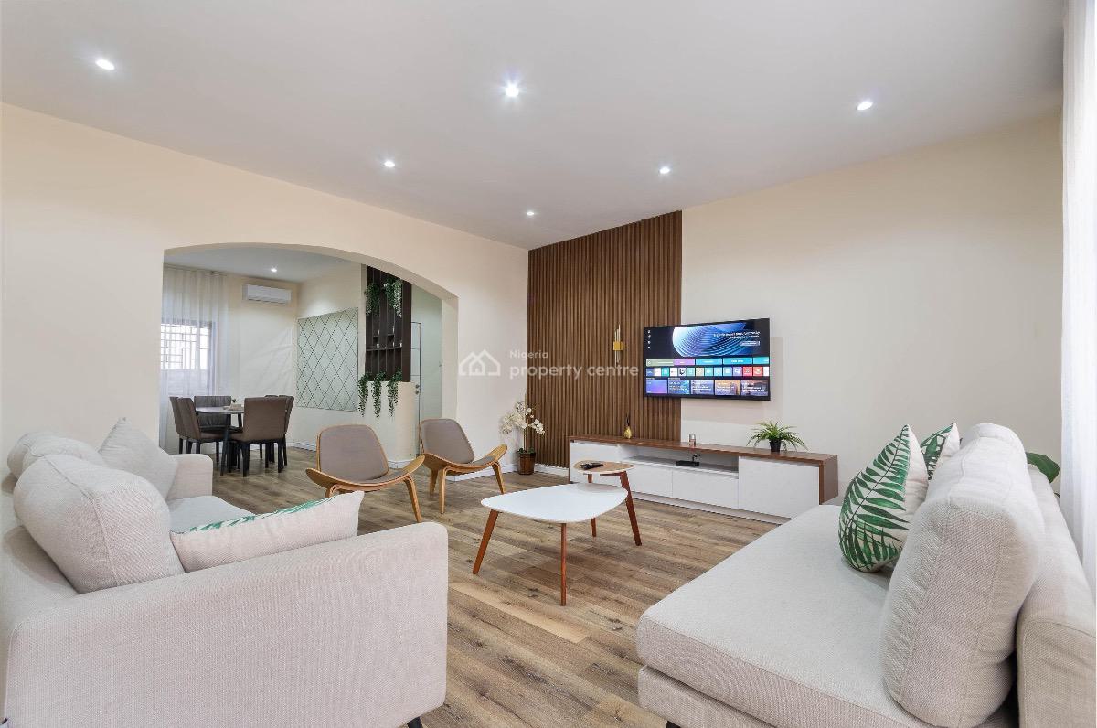 Silver 3 Bedroom Apartment with Office Space, Osapa, Lekki, Lagos, Flat / Apartment Short Let