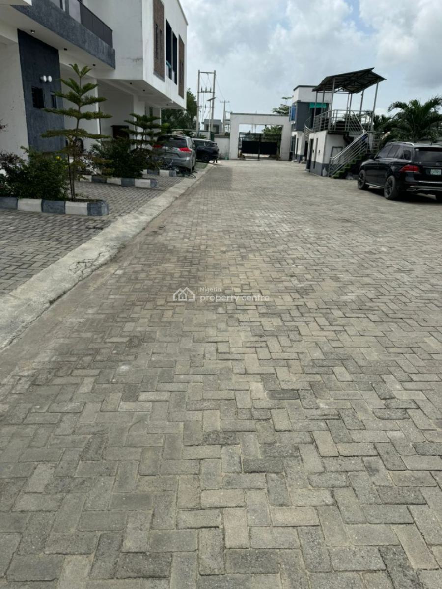 a New 3 Bedroom Flat, Lekki Scheme 2 Abraham Adesanya, Lekki Phase 2, Lekki, Lagos, Flat / Apartment for Rent