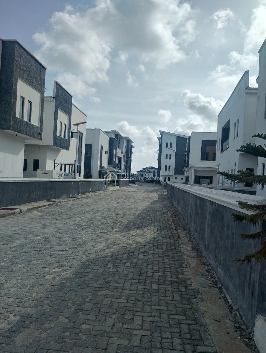 a New 2 Bedroom Flat, Lekki Scheme 2 Abraham Adesanya, Lekki Phase 2, Lekki, Lagos, Flat / Apartment for Rent