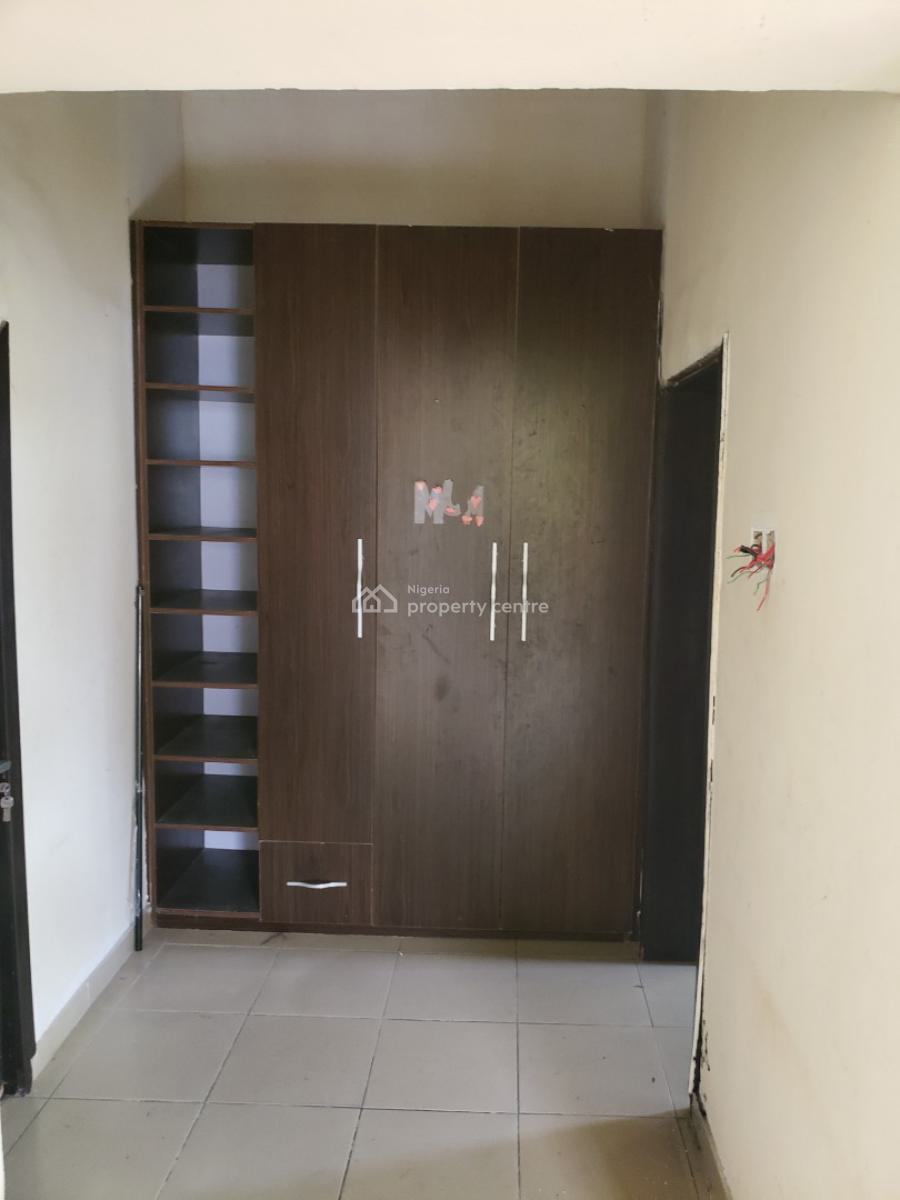 a Well Maintained 4 Bedroom Semi Detached Duplex, Along Monastery Road, Sangotedo, Ajah, Lagos, Semi-detached Duplex for Rent