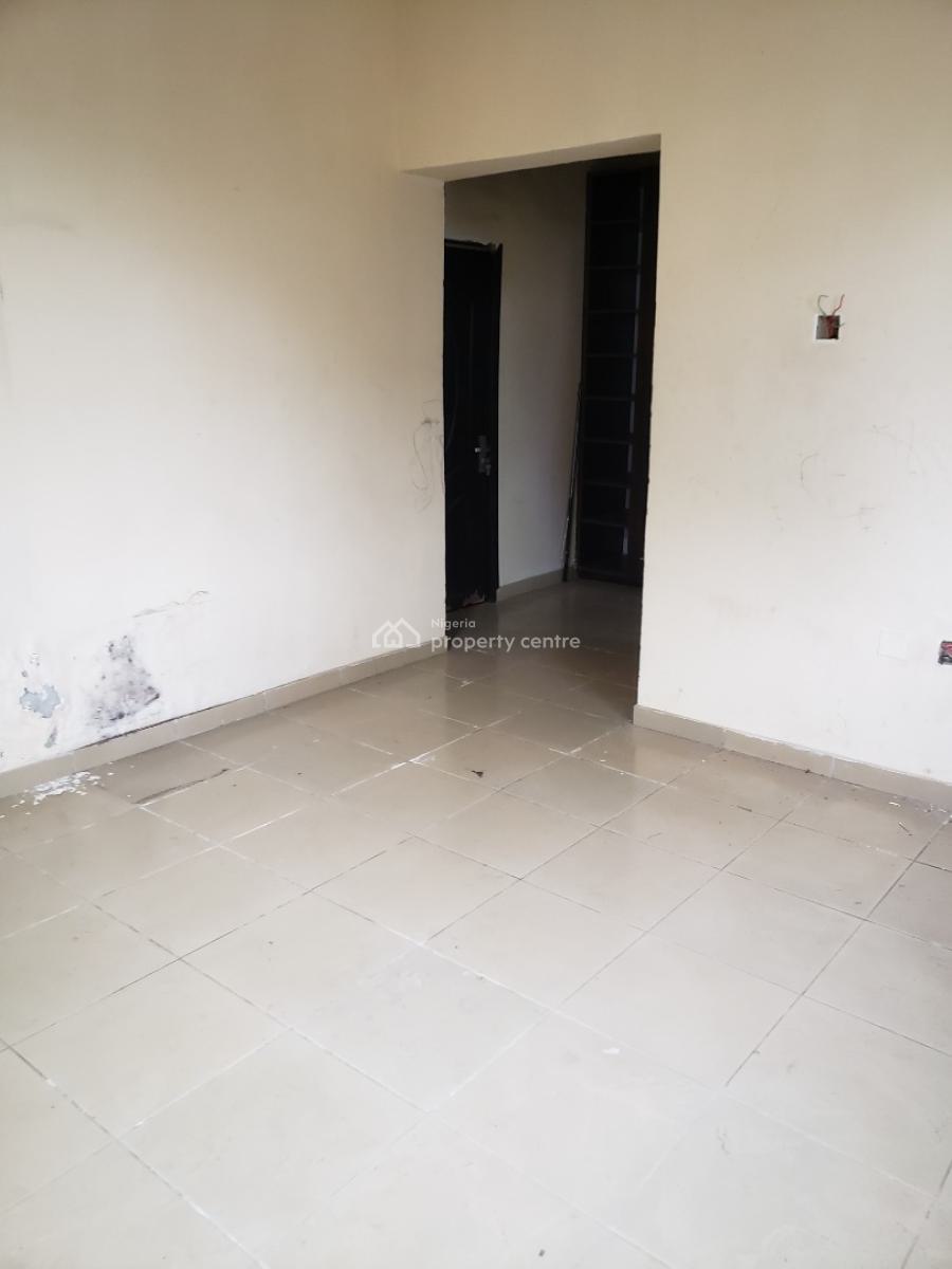 a Well Maintained 4 Bedroom Semi Detached Duplex, Along Monastery Road, Sangotedo, Ajah, Lagos, Semi-detached Duplex for Rent
