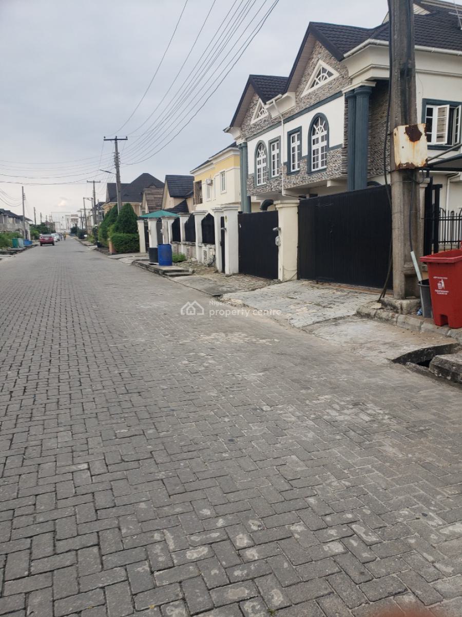 a Well Maintained 4 Bedroom Semi Detached Duplex, Along Monastery Road, Sangotedo, Ajah, Lagos, Semi-detached Duplex for Rent