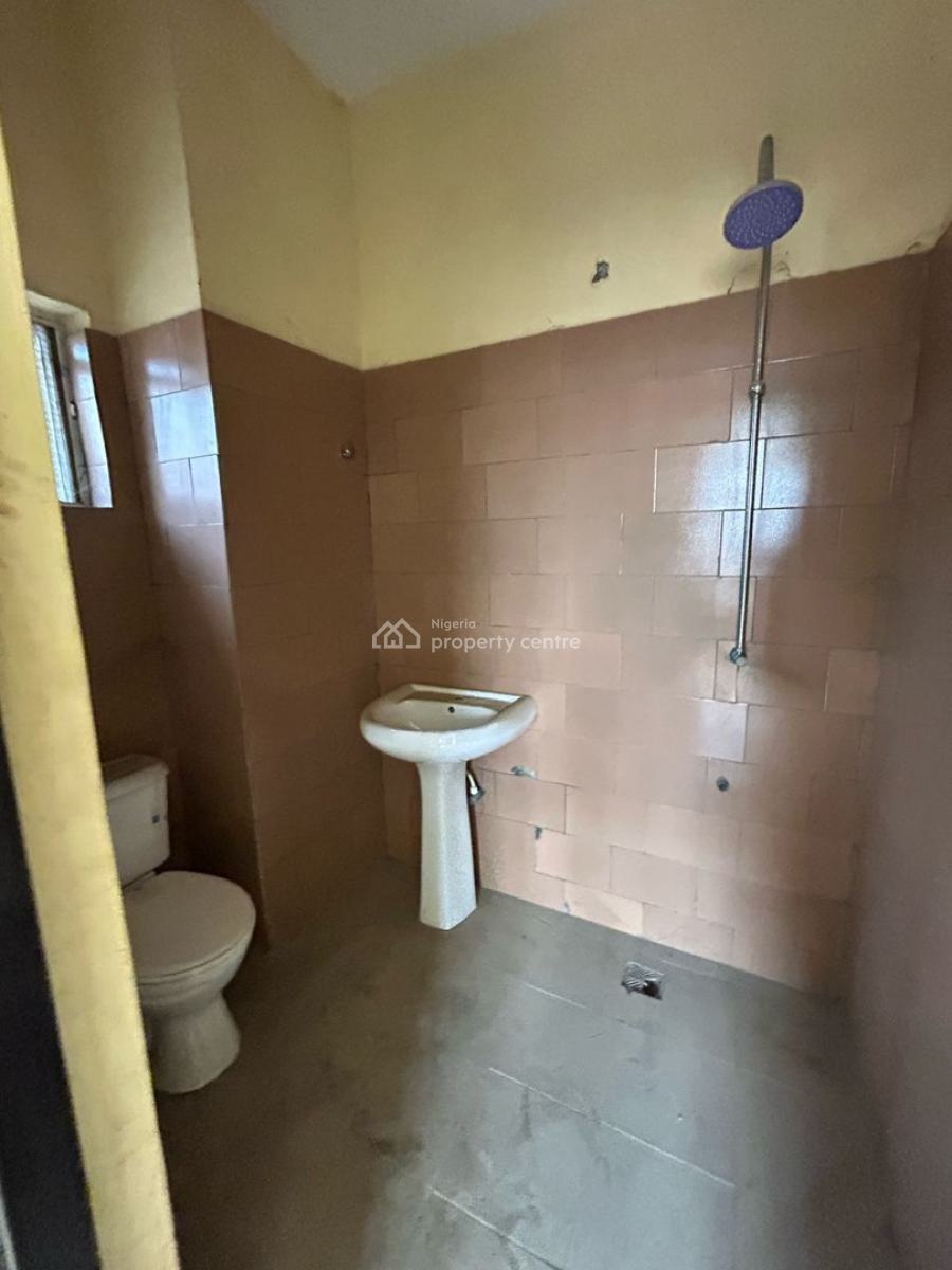 Very Spacious 3 Bedrooms Apartment with Bq, Sterling Heights Estate, Kosofe, Ikosi, Ketu, Lagos, Flat / Apartment for Sale