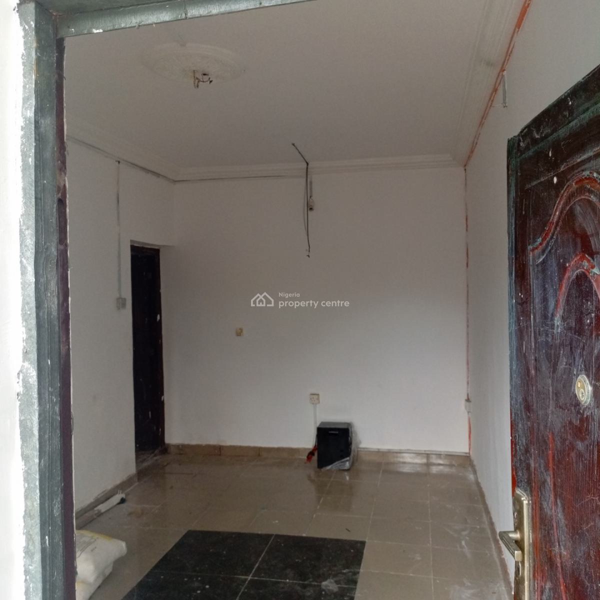 Spacious Miniflat in Surulere, Off Lawanson Road Surulere Lagos, Lawanson, Surulere, Lagos, Mini Flat (room and Parlour) for Rent