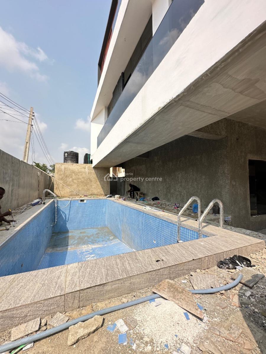 Exquisite 4 Bedroom Terraced Duplex with & and Gym in Serene Estate, Lekki Phase 1, Lekki, Lagos, Terraced Duplex for Sale