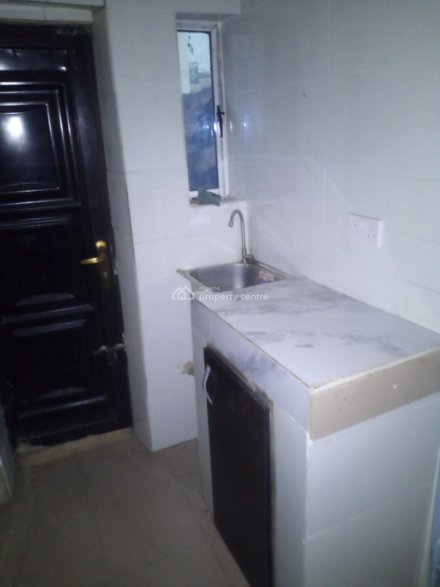 Room Self, Ijesha Surulere, Surulere, Lagos, Self Contain (single Rooms) for Rent