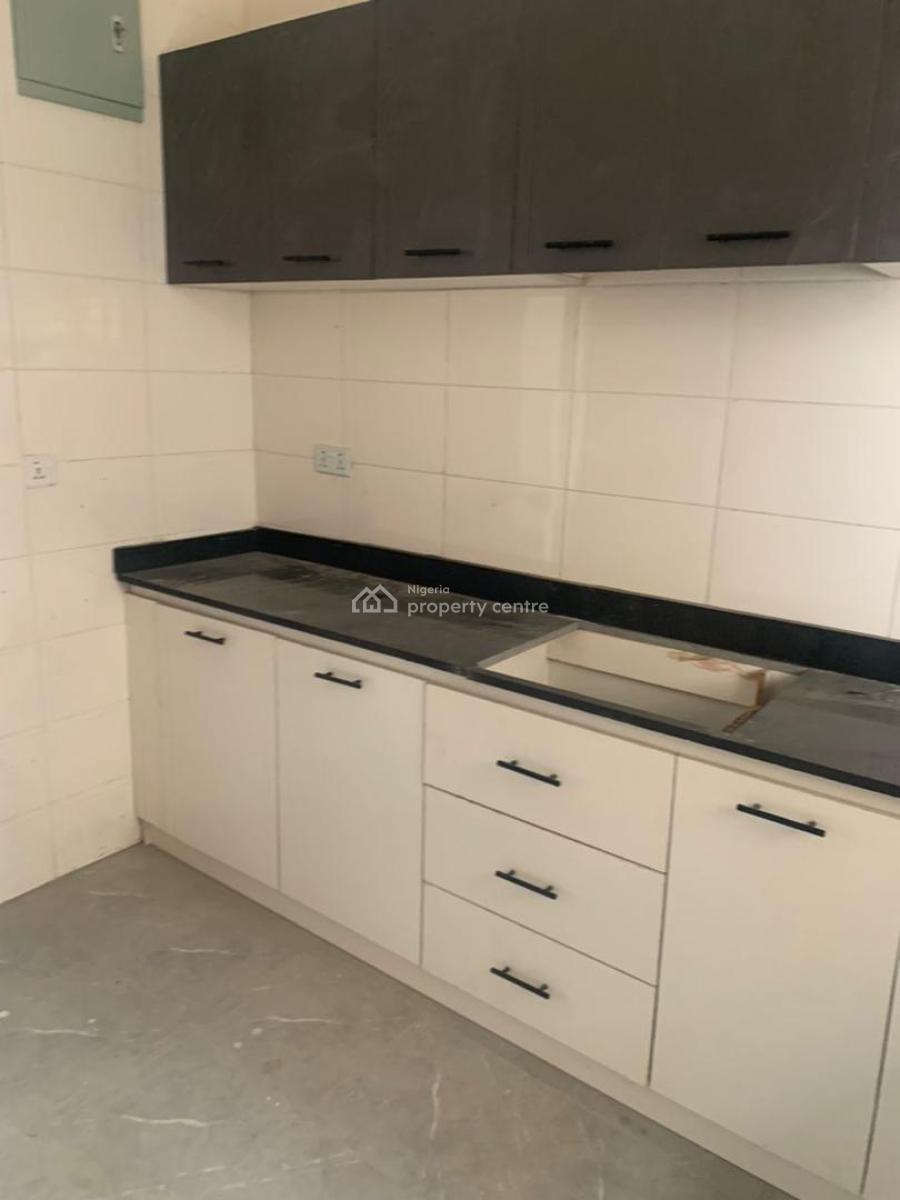 Modern & Serviced 2 Bedroom Apartment, Ologolo, Lekki, Lagos, Flat / Apartment for Rent