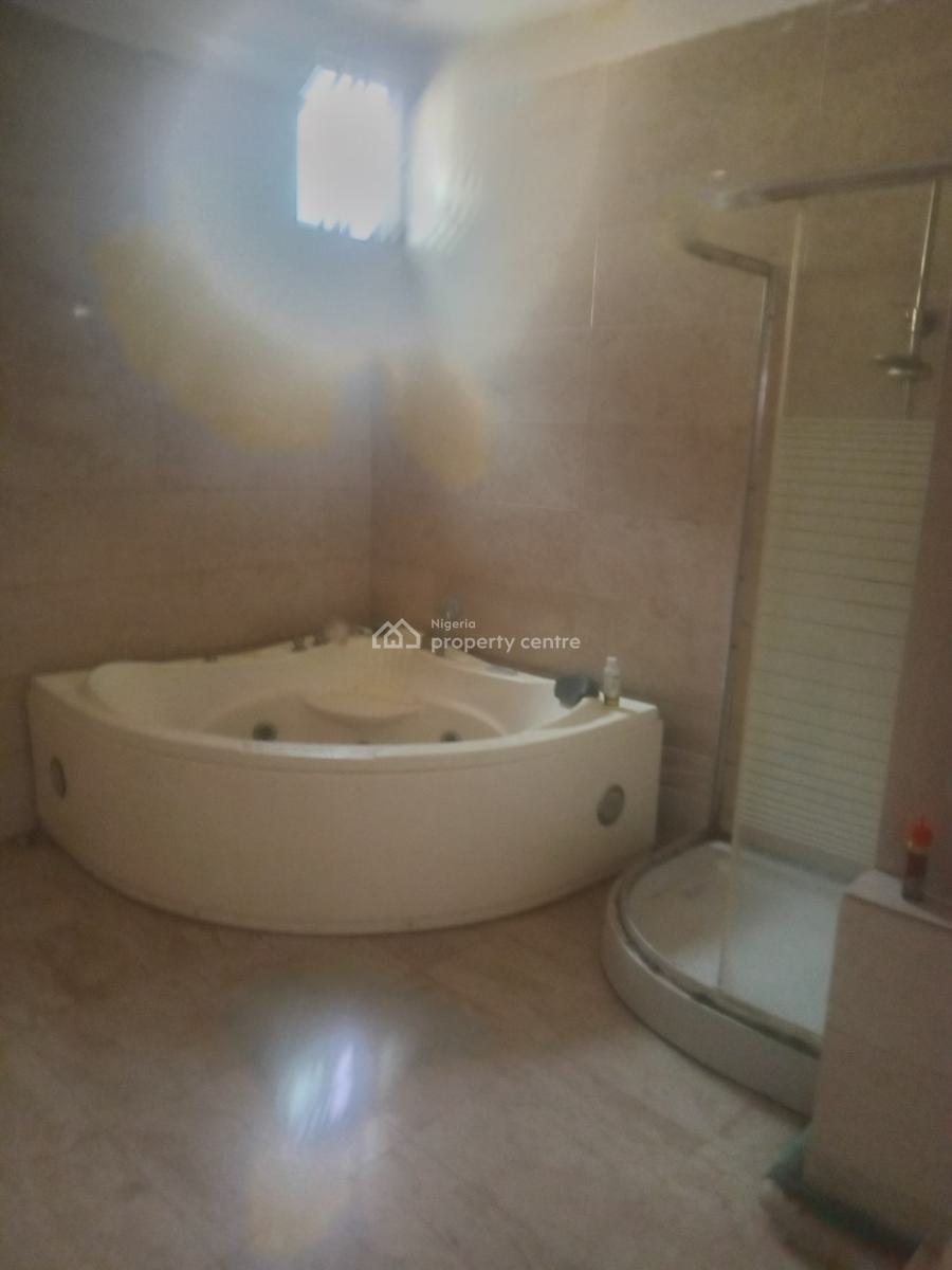 a Luxurious Standard 3 Bedroom Apartment, Beral Estate Chevron Drive, Lekki, Lagos, Flat / Apartment for Rent