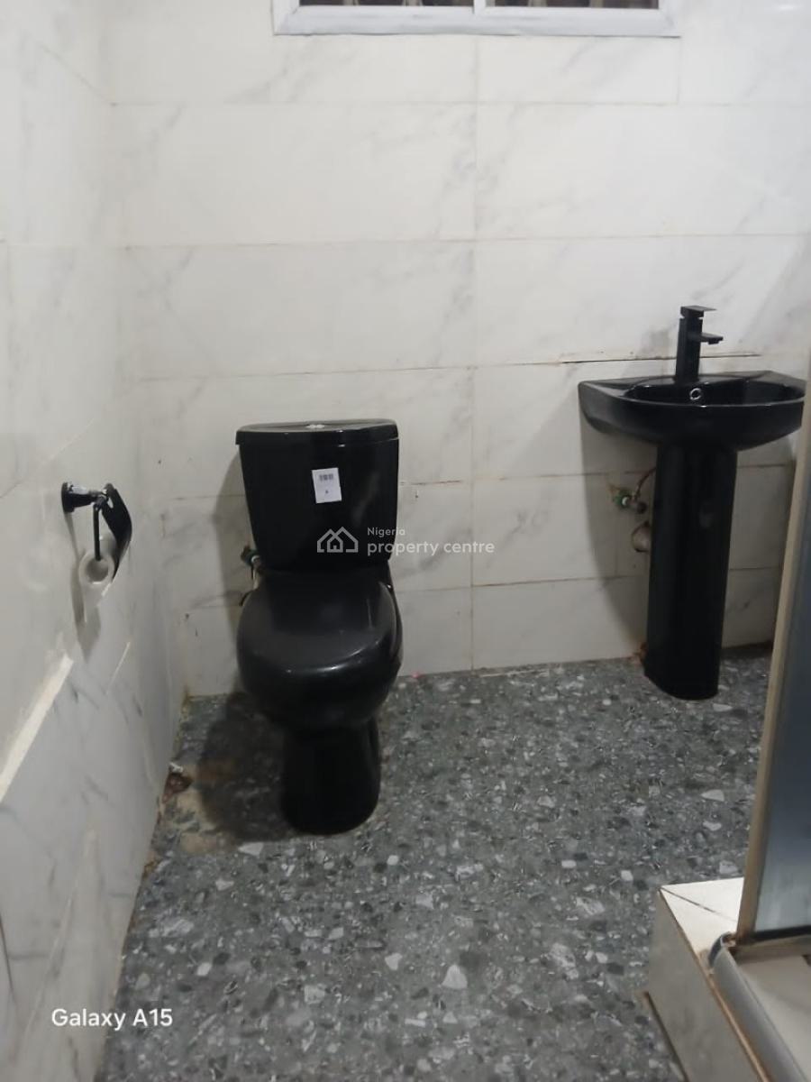 a Standard Self Contained Apartment, Carlton Gate Estate Chevron Drive, Lekki, Lagos, Self Contain (single Rooms) for Rent