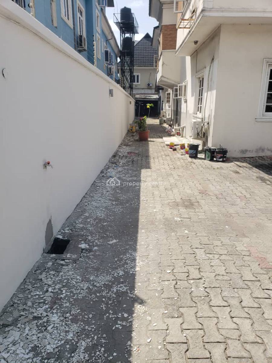 3 Bedroom Flat with a Bq, Lekki Phase 1, Lekki, Lagos, House for Rent