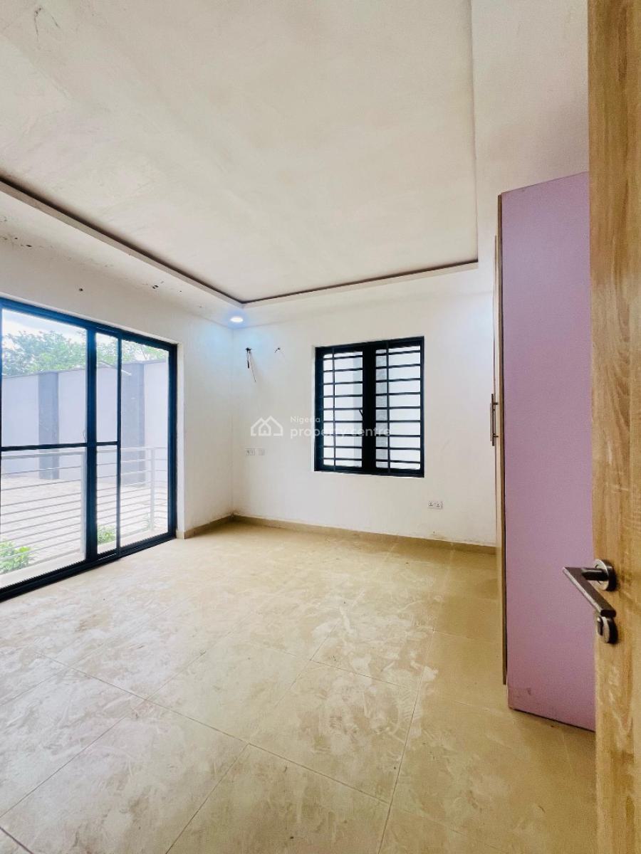 Beautiful Exclusive 3 Bedroom Apartment with Bq in an Estate, Maryland, Lagos, Block of Flats for Sale