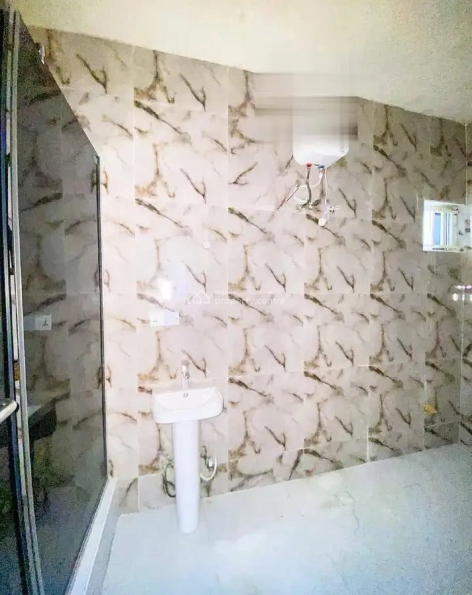 a Well Built 2 Bedroom Apartment, Gra, Ikota, Lekki, Lagos, Flat / Apartment for Sale