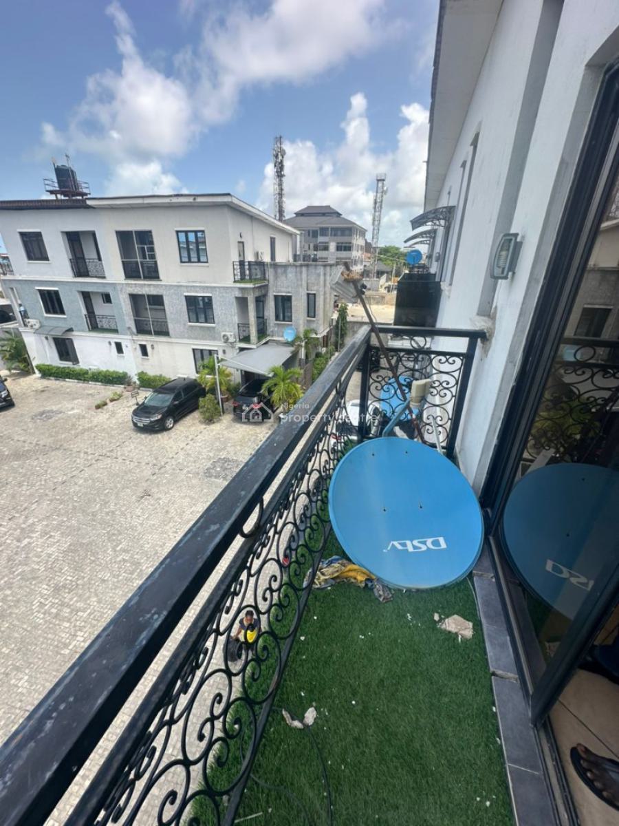 Standard 4 Bedroom Terrace with Bq, Lekki Right, Lekki, Lagos, Terraced Duplex for Sale
