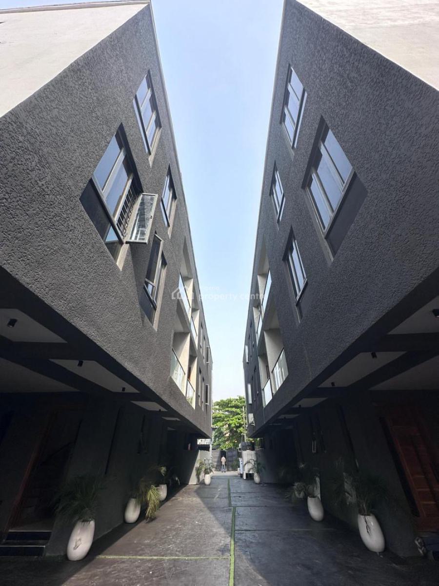 Lovely 4 Bedroom Terraced Duplex with 1bq, Lekki Phase 1, Lekki, Lagos, Terraced Duplex for Sale