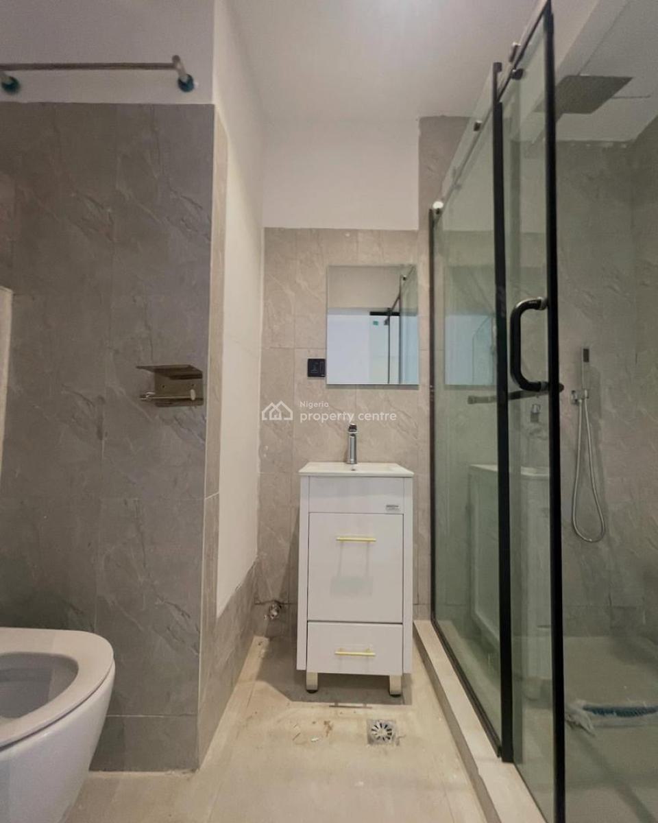 Beautifully Built 2 Bedroom Maisonette with Elevator, Lekki Phase 1, Lekki, Lagos, House for Rent