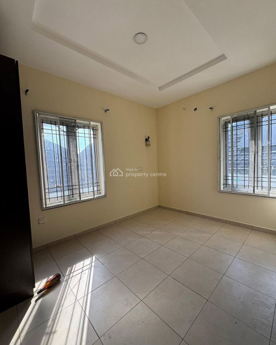 Neatly Built 3 Bedroom Apartment, Orchid, Lekki, Lagos, Flat / Apartment for Rent