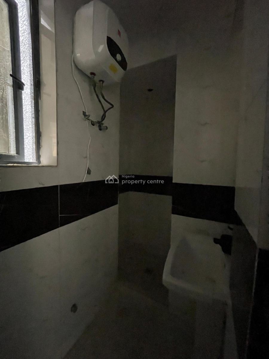 Stylish and Savvy 2 Bedroom Apartment with a Gym, Chevron, Lekki, Lagos, Flat / Apartment for Sale