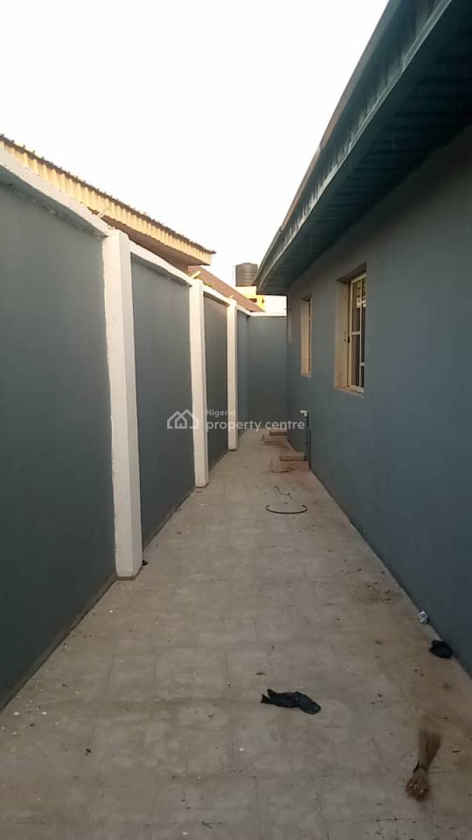 a Block of Flat Consisting 3, 2, 1 Bedroom Flats, Ikorodu, Lagos, Block of Flats for Sale