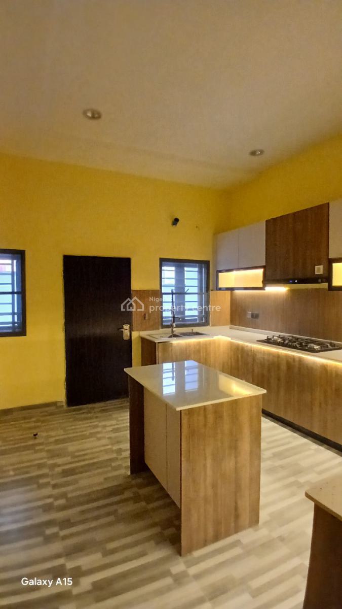 Tastefully and Newly Built 4 Bedrooms Terrace Duplex with Bq& Gen, Guzape District, Abuja, Terraced Duplex for Rent