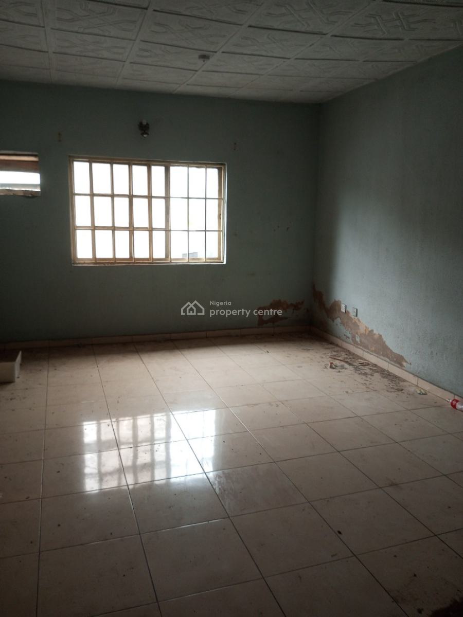 5 Bedroom Duplex, Onipetesi Estate Mangoro Cement, Mangoro, Ikeja, Lagos, Terraced Duplex for Rent