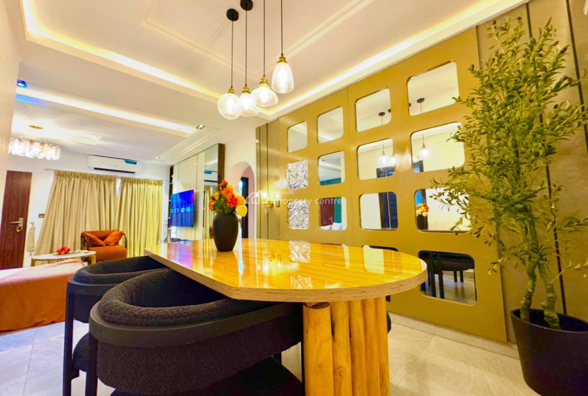 Exquisite 2bedroom Apartment, Freedom Way Road, Lekki Phase 1, Lekki Phase 1, Lekki, Lagos, Flat / Apartment Short Let