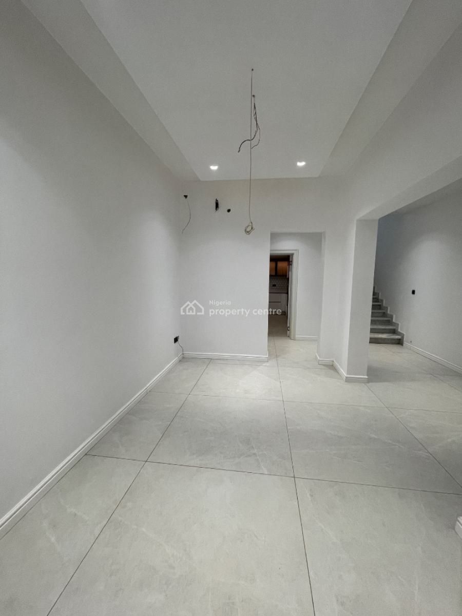 Upscale 7 Bedrooms Modern Home, Asokoro District, Abuja, Detached Duplex for Sale