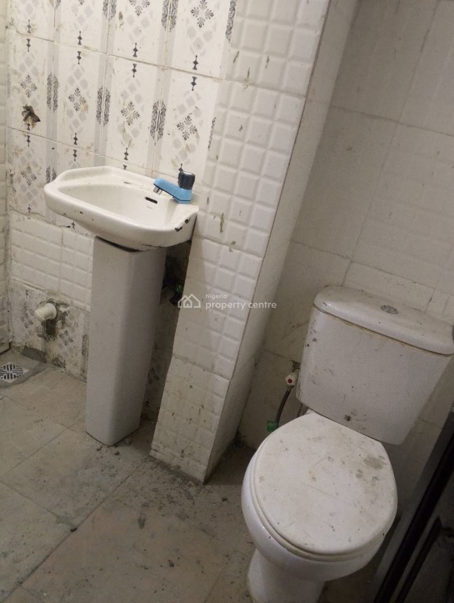 Mini Flat, Main Thomas, Ajah, Lagos, Mini Flat (room and Parlour) for Rent