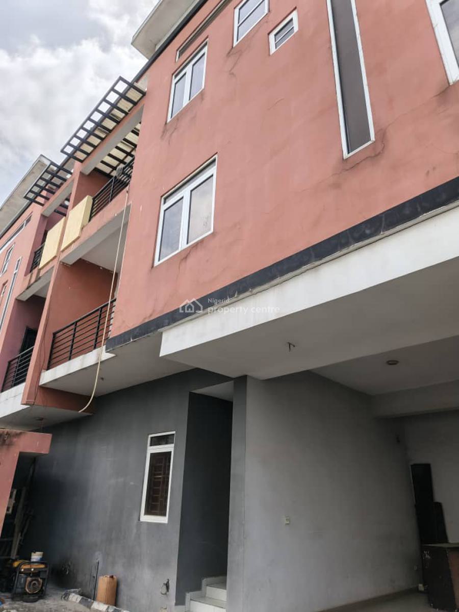 Standard Self Con....video Available, Agungi, Lekki, Lagos, Self Contain (single Rooms) for Rent