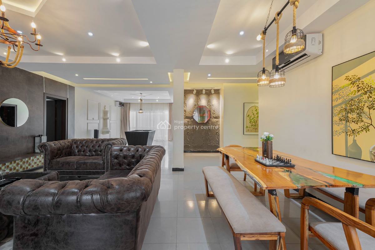 Ready for a Smart Getaway?  Book Our 2-bedroom Starlight Apartment!, Lekki Phase 1, Lekki, Lagos, Flat / Apartment Short Let