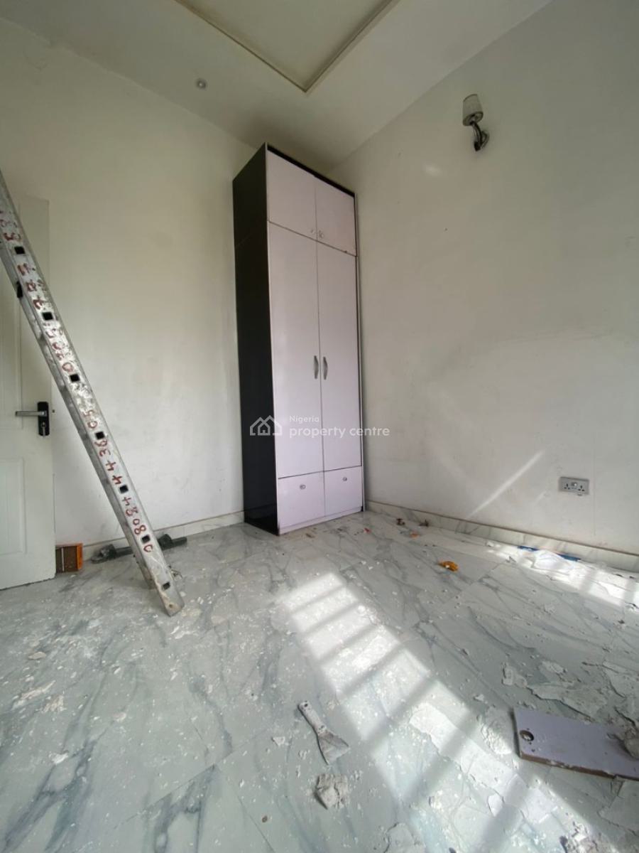 Big Room Downstairs Semi Masters Shared Kitchen, Chevron Alternative, Lekki, Lagos, Self Contain (single Rooms) for Rent