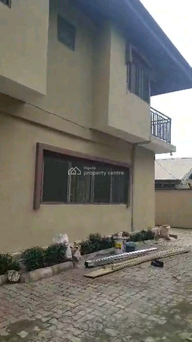 2 Units Renovated Decent 4 Bedrooms Terraced Duplex Ensuite, Medina, Gbagada, Lagos, Terraced Duplex for Rent